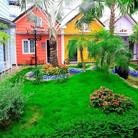 Zan Homestay Буонметхуот Екстер'єр фото
